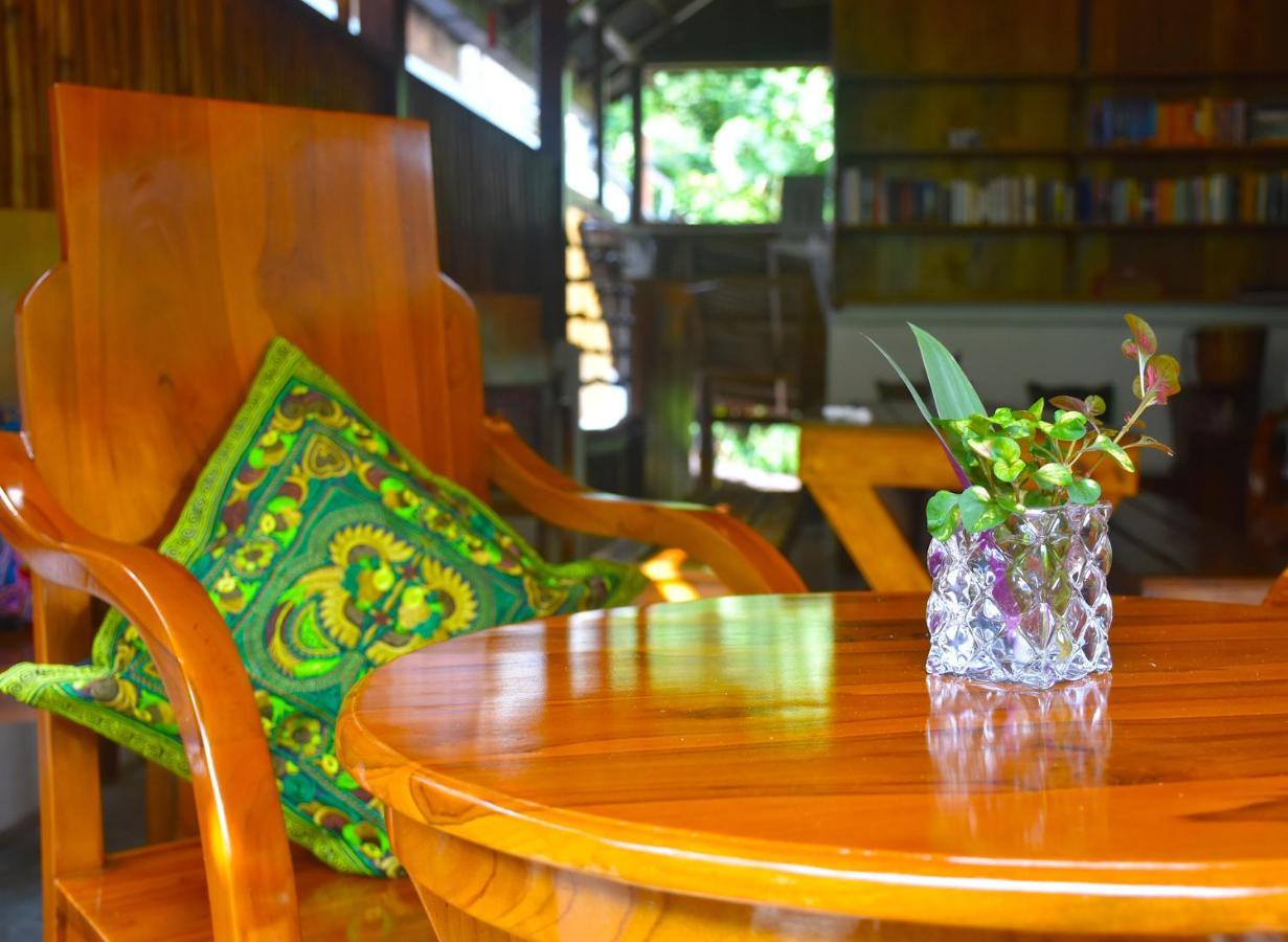 The Hangout@ Ecotravel Bukit Lawang Buitenkant foto